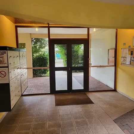 Reposant Et Calme דירה אז'ן