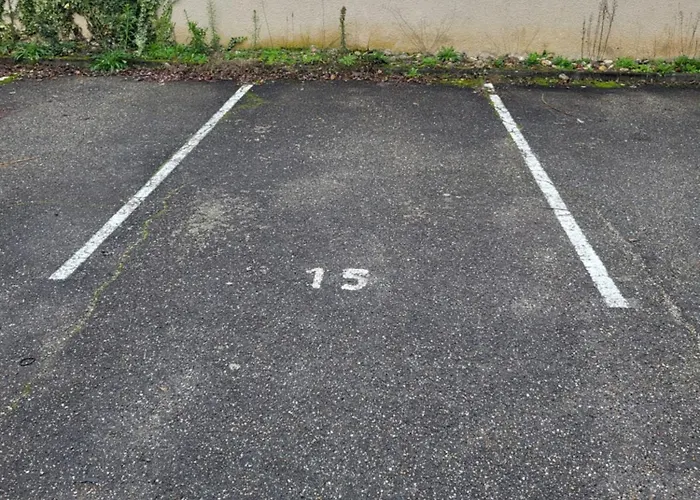 Reposant Et Calme * אז'ן